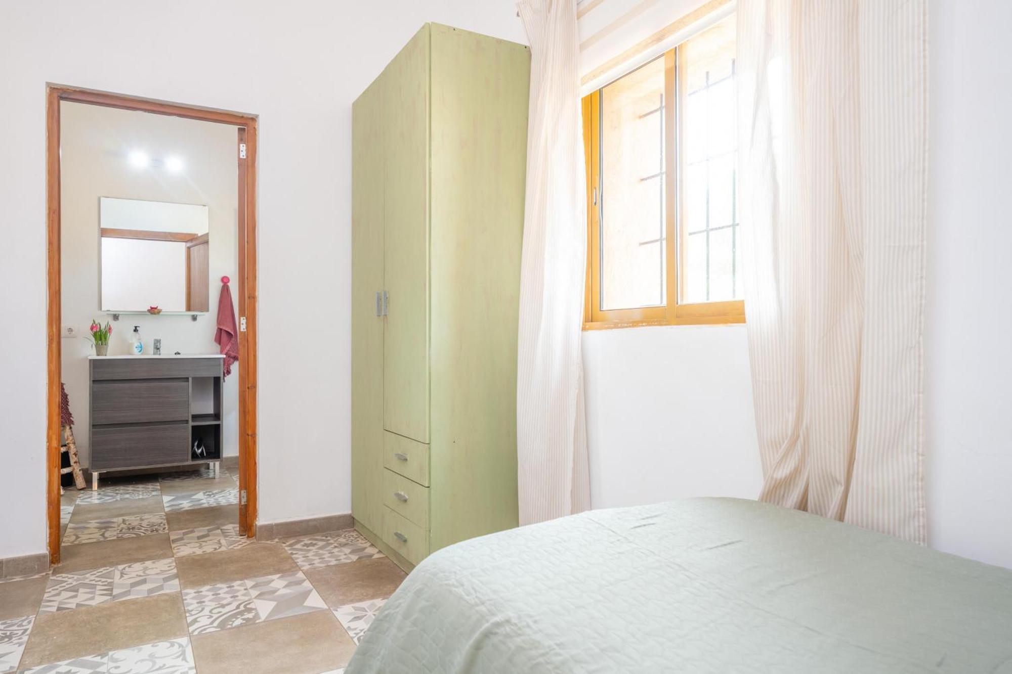 Potdir Villa